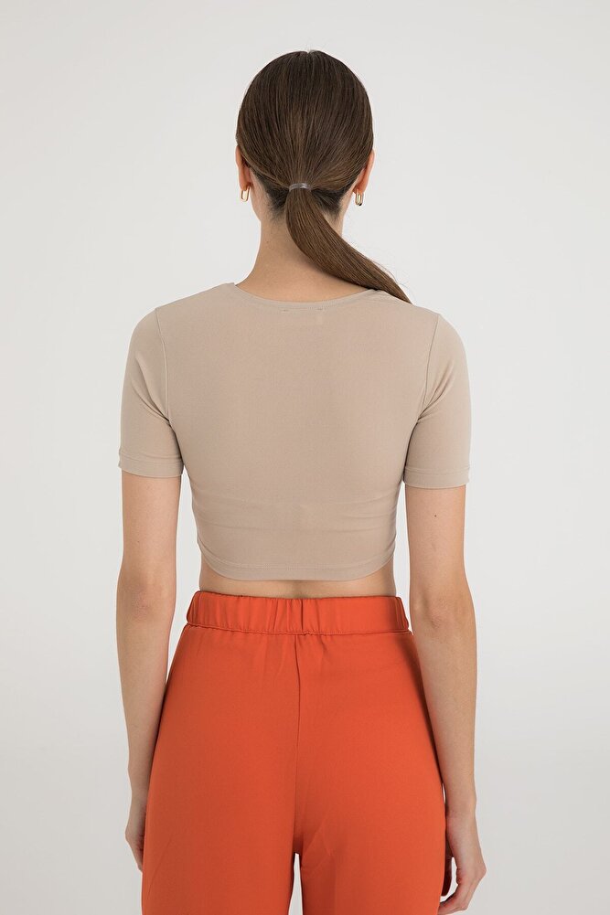 Soft Touch Yuvarlak Yaka Kısa Kol Crop Top Bej