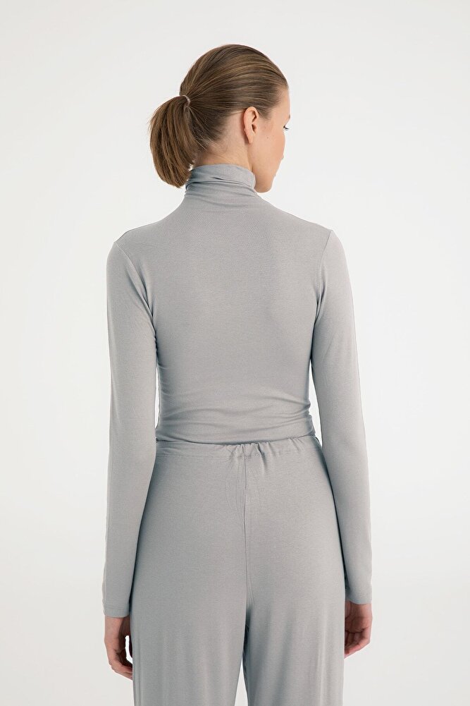 Ultra Soft Balıkçı Yaka Bluz Açık Gri