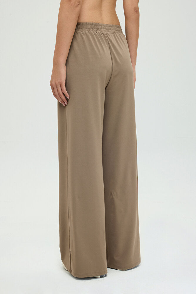 Soft Touch Düz Kesim Bol Pantolon Vizon