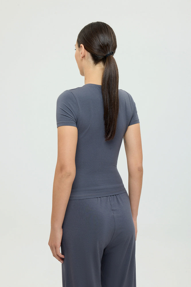 Ultra Soft Yuvarlak Yaka Kısa Kol Bluz Füme