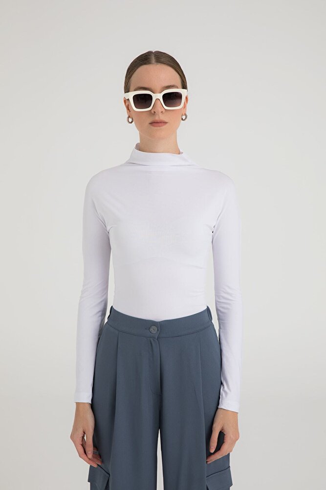 Soft Touch Yarım Boğazlı Bluz Beyaz