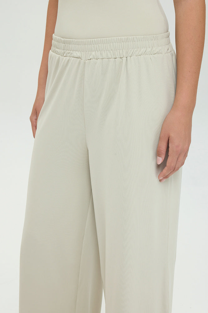 Soft Touch Düz Kesim Bol Pantolon Bej