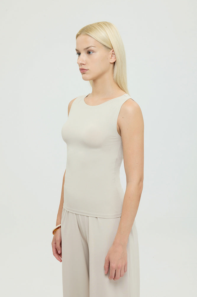 Ultra Soft Kayık Yaka Kolsuz Bluz Bej