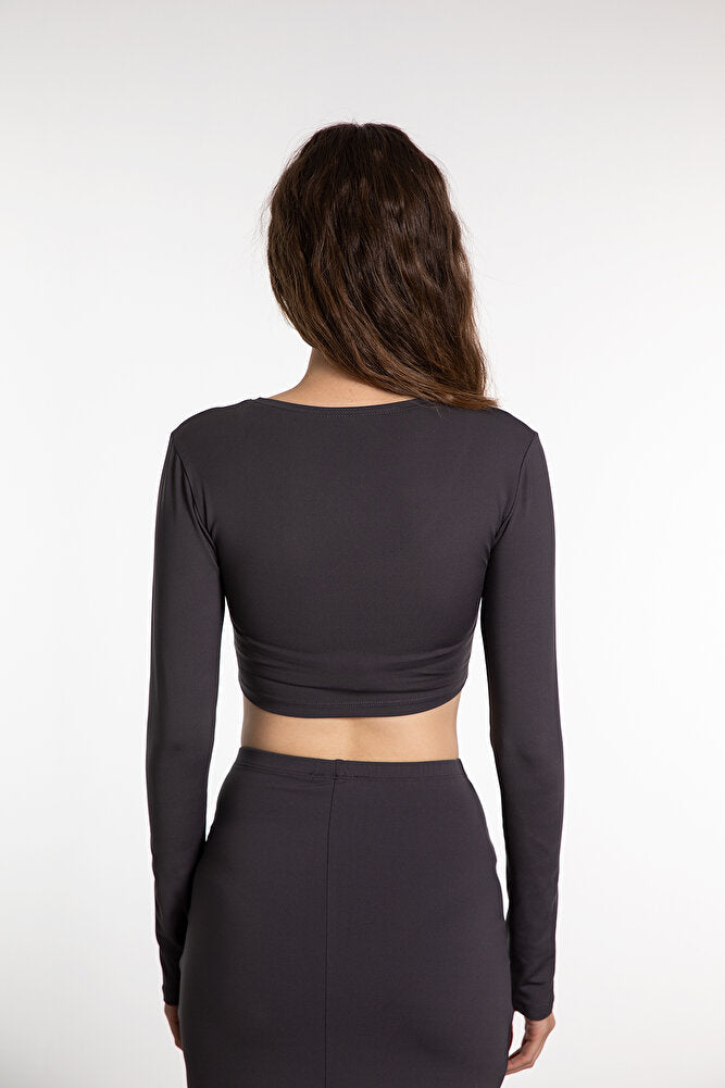 Soft Touch V Yaka Kısa Bluz Füme