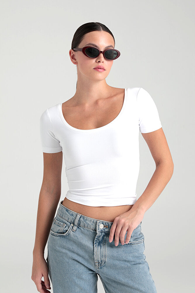 Soft Touch Oval Yaka Kısa Kol Bluz Beyaz