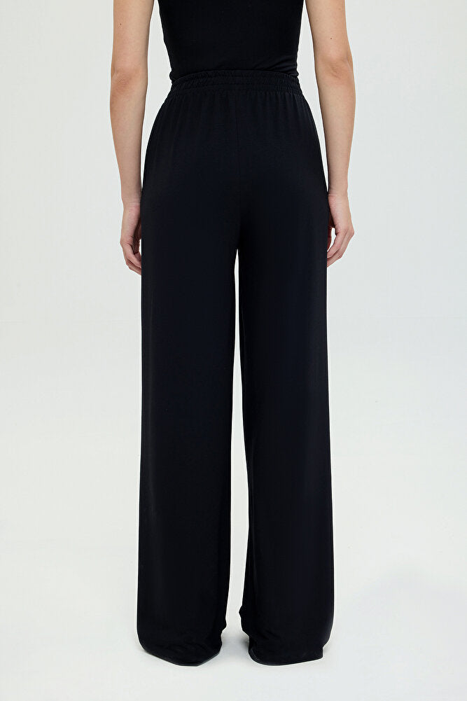 Ultra Soft Düz Kesim Bol Pantolon Siyah
