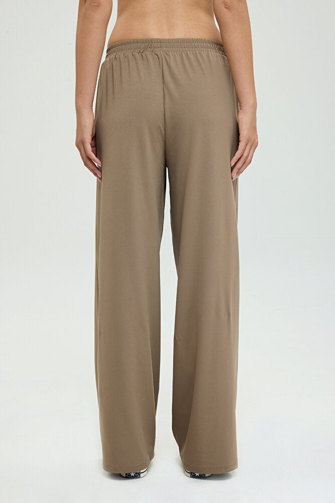 Soft Touch Düz Kesim Bol Pantolon Vizon