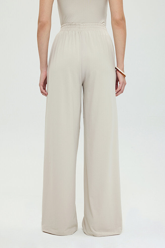 Ultra Soft Düz Kesim Bol Pantolon Bej