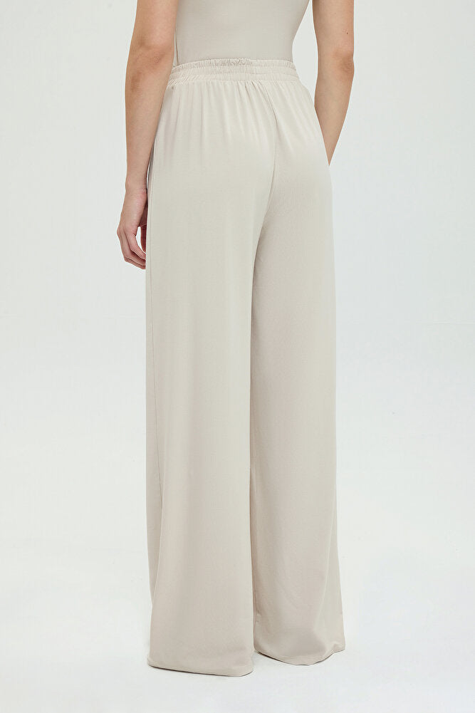 Ultra Soft Düz Kesim Bol Pantolon Bej
