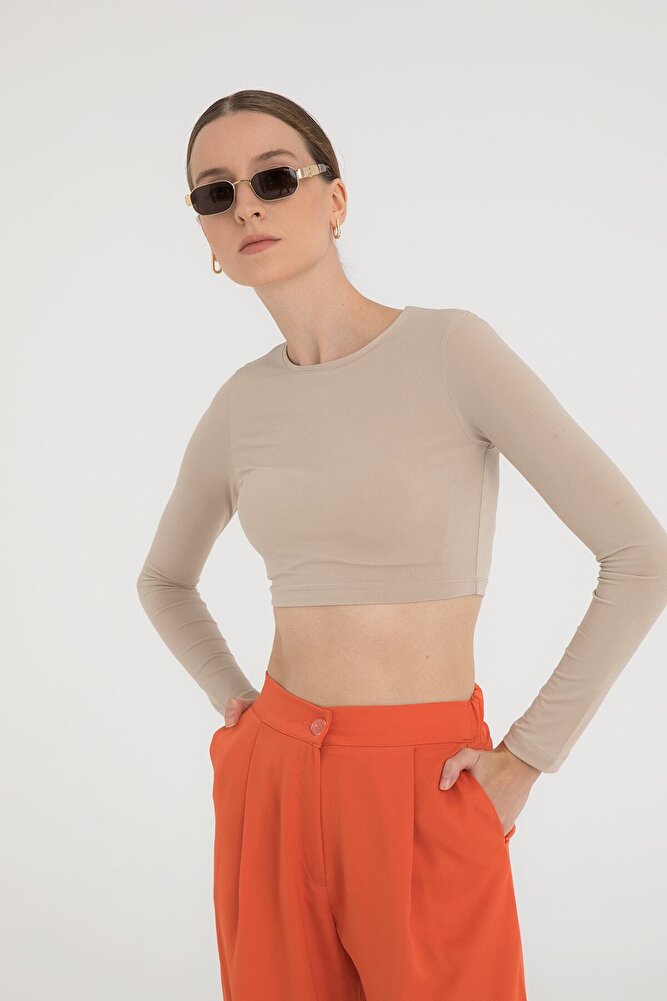 Soft Touch Yuvarlak Yaka Kısa Bluz Bej
