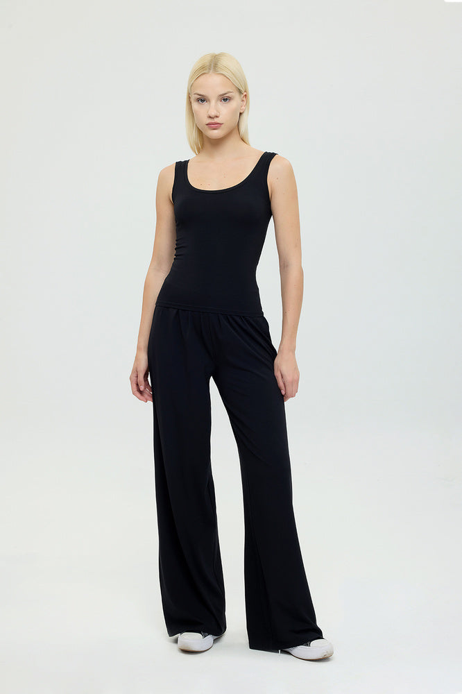 Ultra Soft Oval Yaka Kolsuz Bluz Siyah