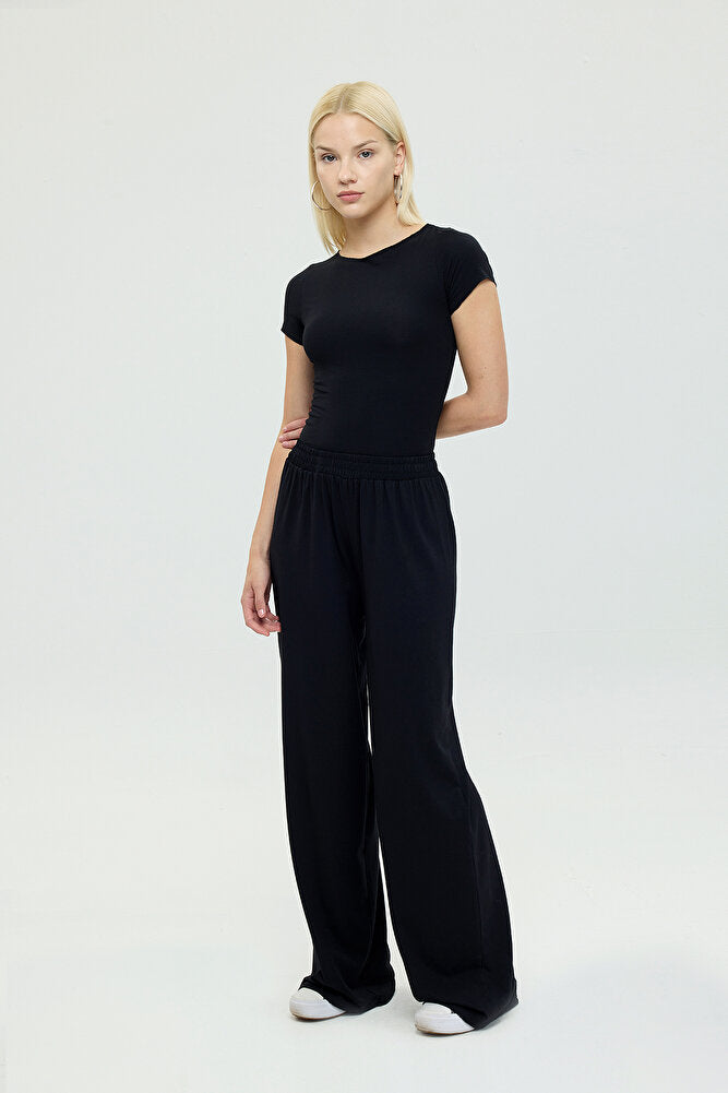 Ultra Soft Düz Kesim Bol Pantolon Siyah