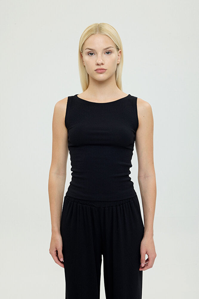 Soft Rib Kayık Yaka Kolsuz Bluz Siyah