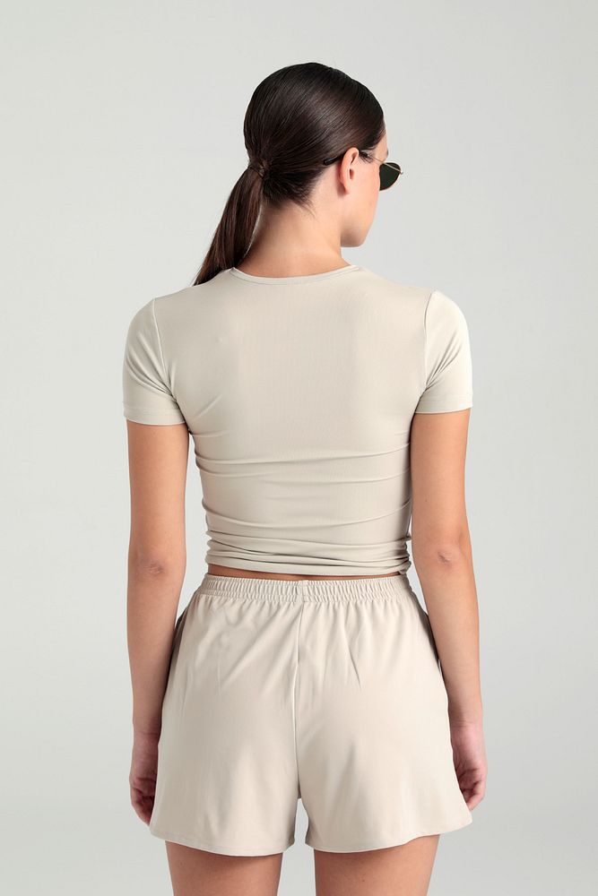 Soft Touch Yuvarlak Yaka Kısa Kol Bluz Bej