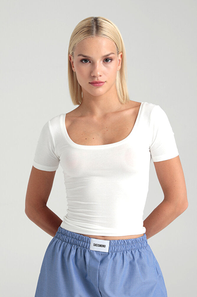 Ultra Soft Oval Yaka Kısa Kol Bluz Ekru