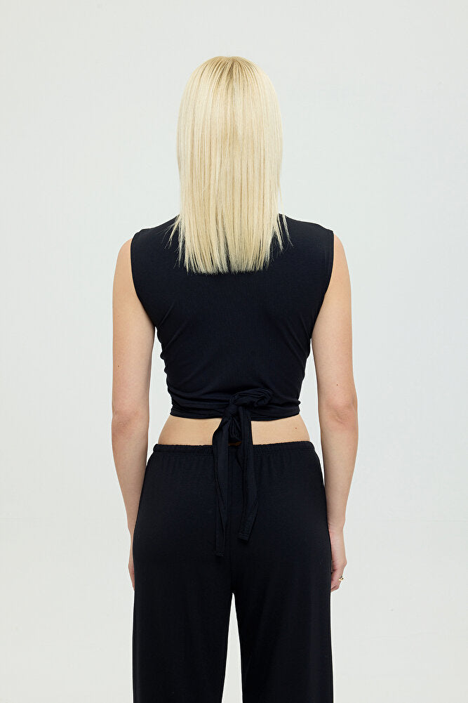 Ultra Soft Bağlamalı Kolsuz Bluz Siyah