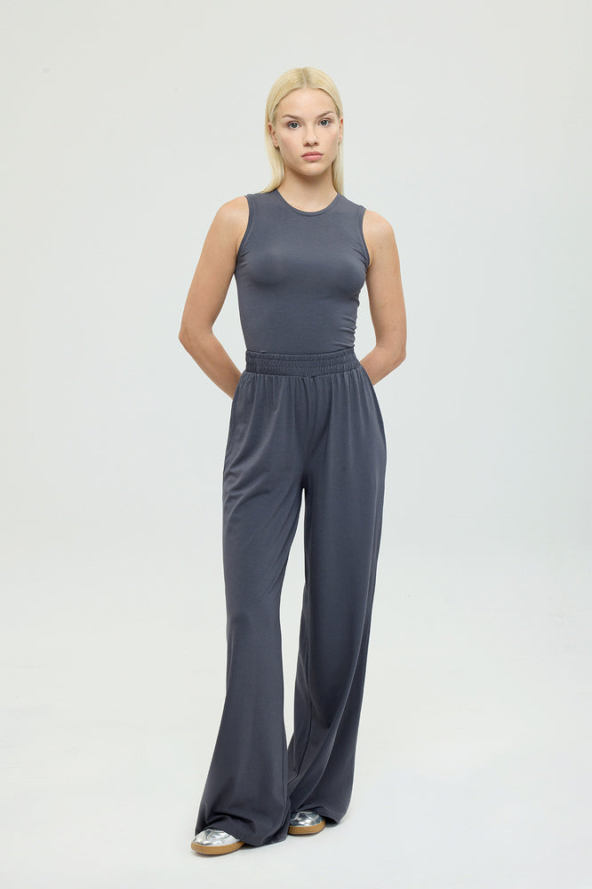 Ultra Soft Düz Kesim Bol Pantolon Füme