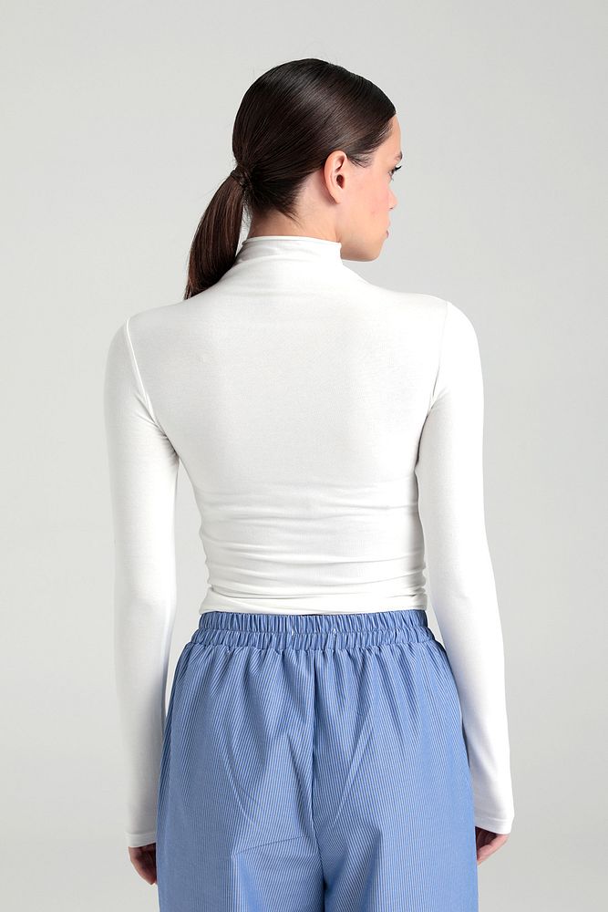 Ultra Soft Yarım Balıkçı Yaka Bluz Ekru