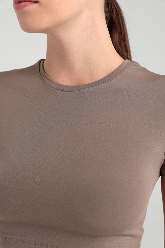 Comfort Yuvarlak Yaka Kısa Kol Crop Top Vizon