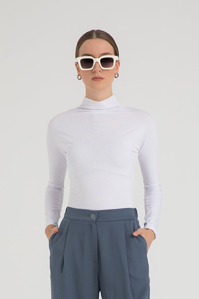 Soft Touch Yarım Boğazlı Bluz Beyaz