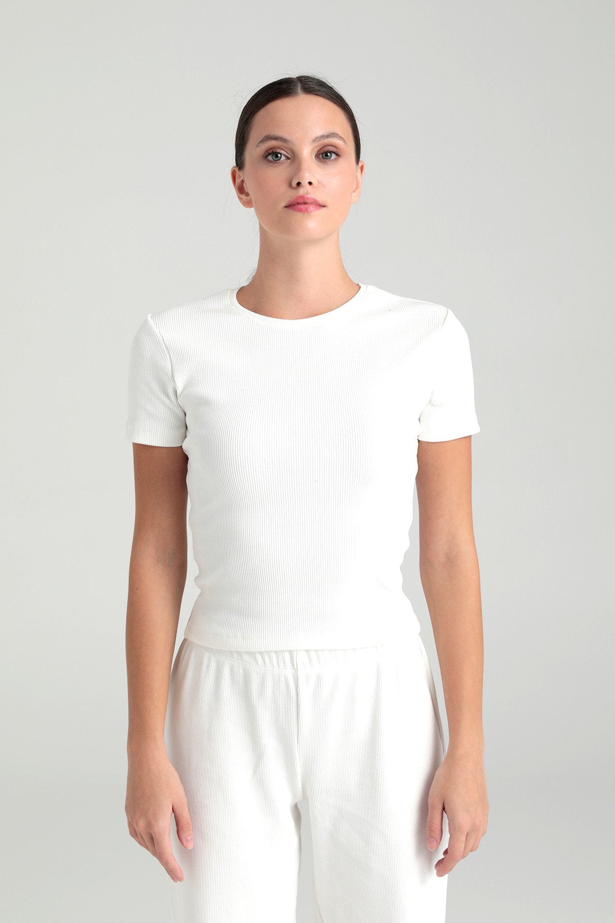 Soft Rib Yuvarlak Yaka Kısa Kol Bluz Ekru