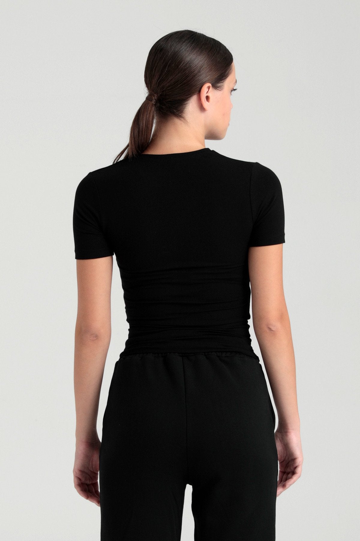 Ultra Soft Yuvarlak Yaka Kısa Kol Bluz Siyah
