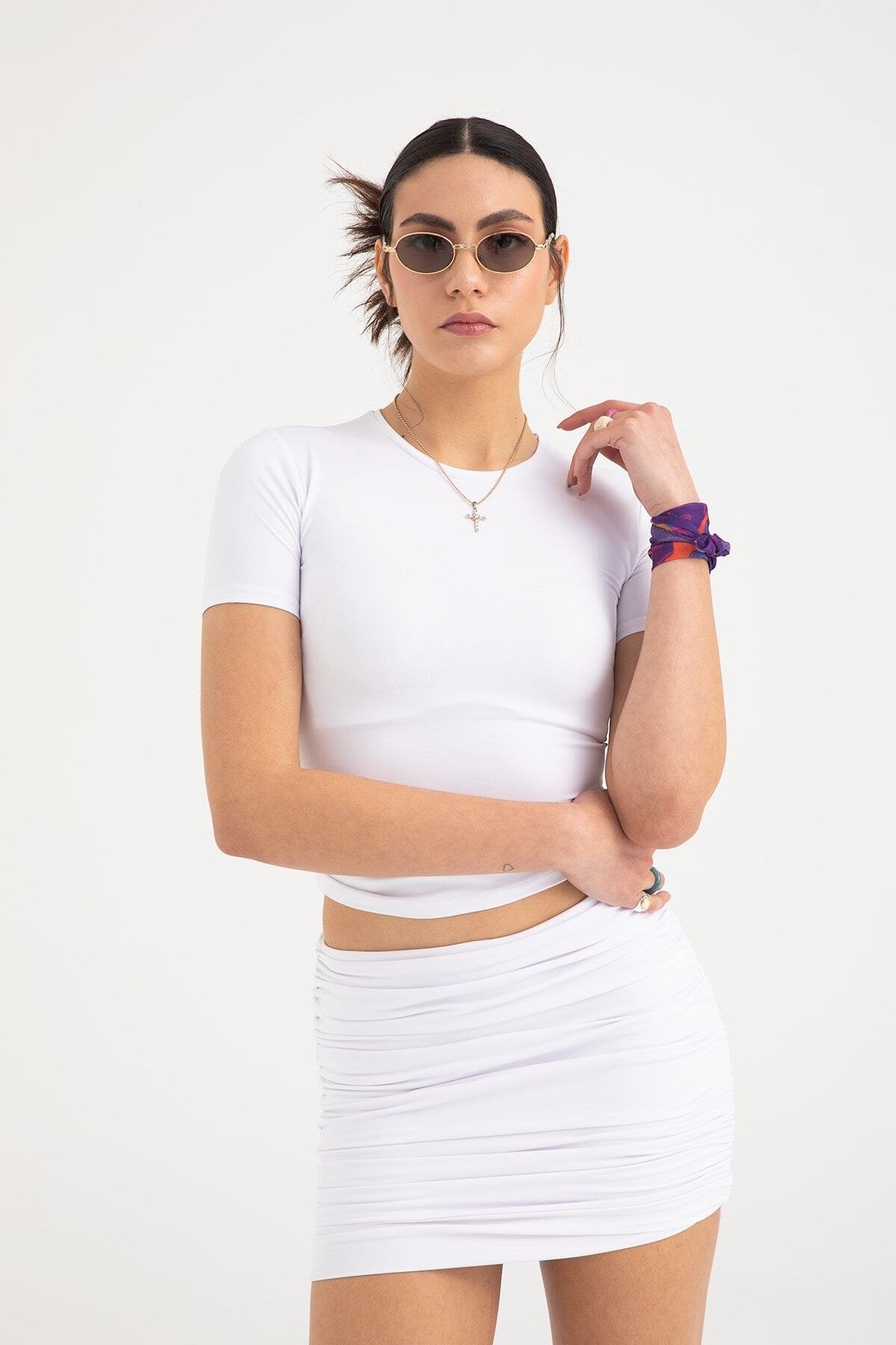 Soft Touch Yuvarlak Yaka Kısa Kol Bluz Beyaz