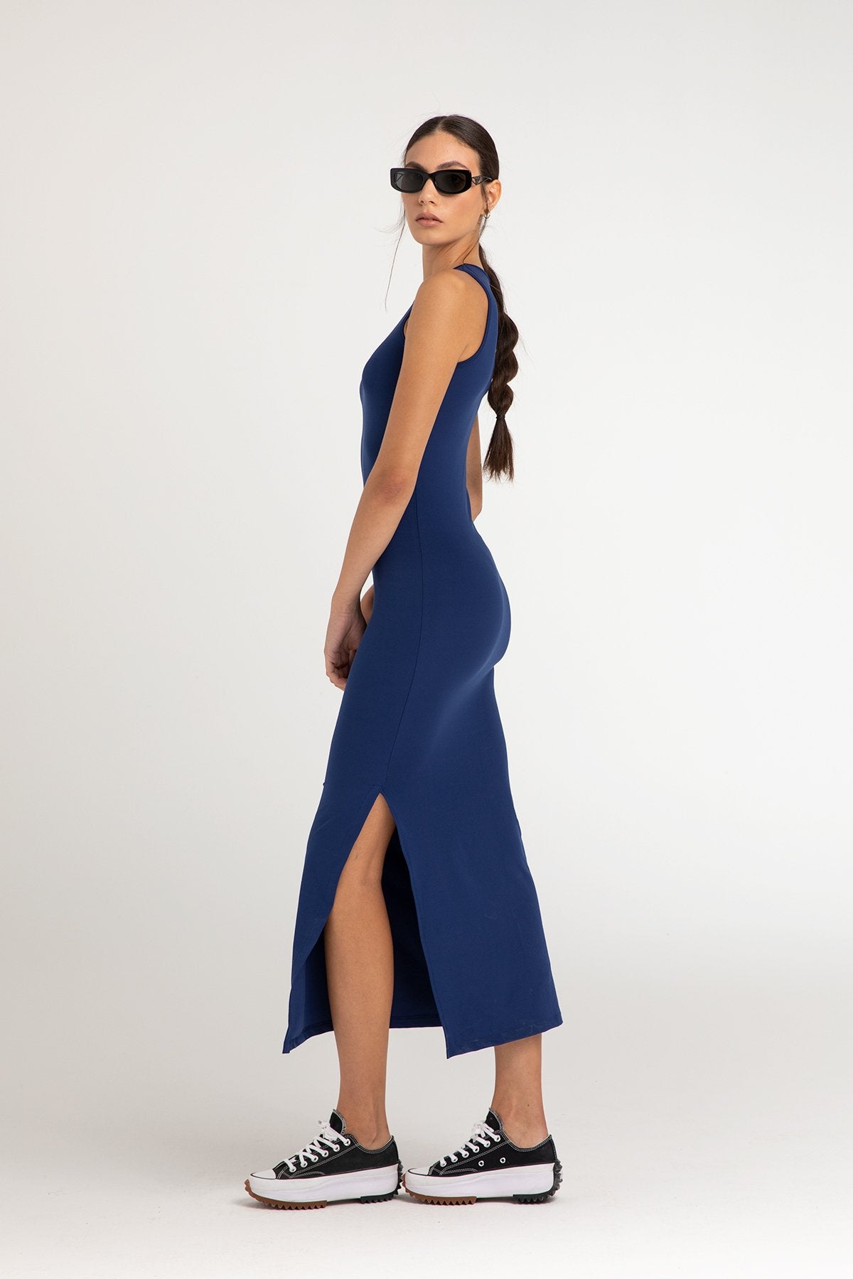 Soft Touch Yırtmaç Detaylı Kolsuz Elbise Lacivert