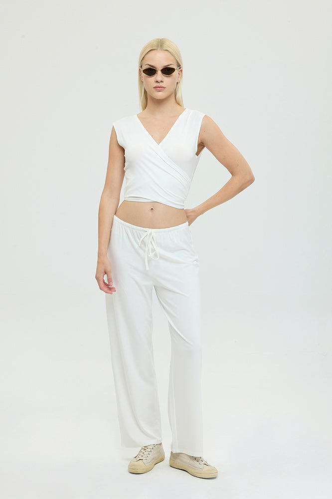 Ultra Soft Bağlamalı Kolsuz Bluz Ekru