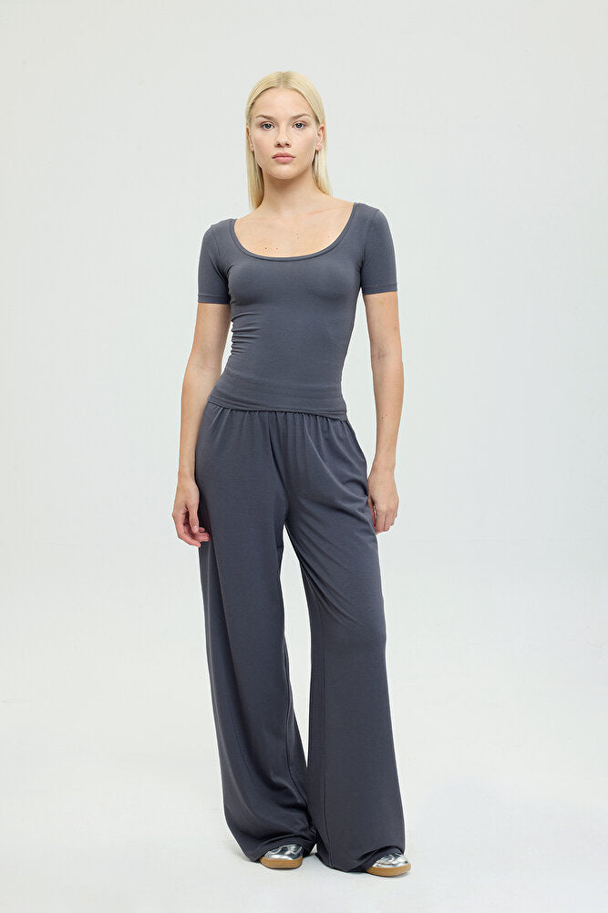 Ultra Soft Oval Yaka Kısa Kol Bluz Füme