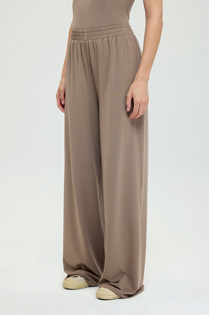 Ultra Soft Düz Kesim Bol Pantolon Vizon