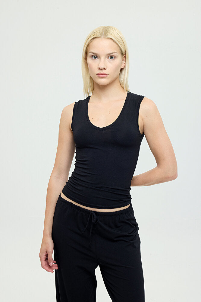 Ultra Soft V Yaka Kolsuz Bluz Siyah