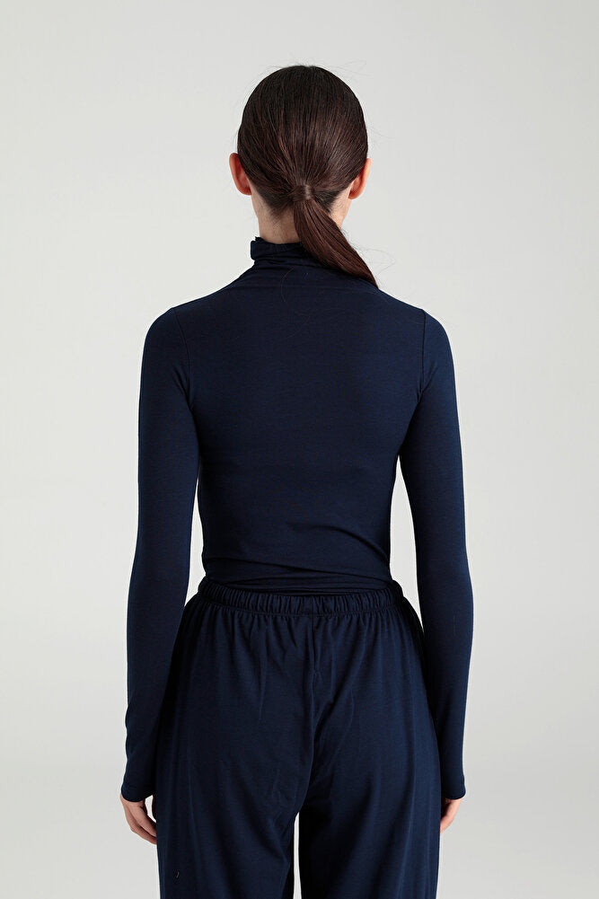 Ultra Soft Balıkçı Yaka Bluz Lacivert