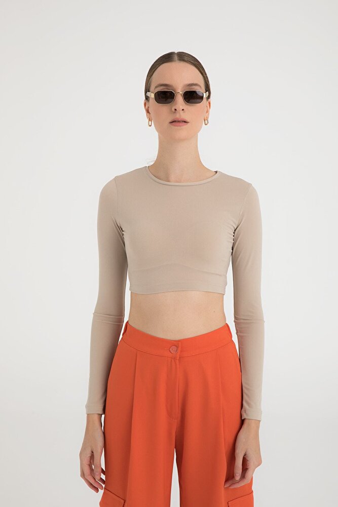 Soft Touch Yuvarlak Yaka Kısa Bluz Bej