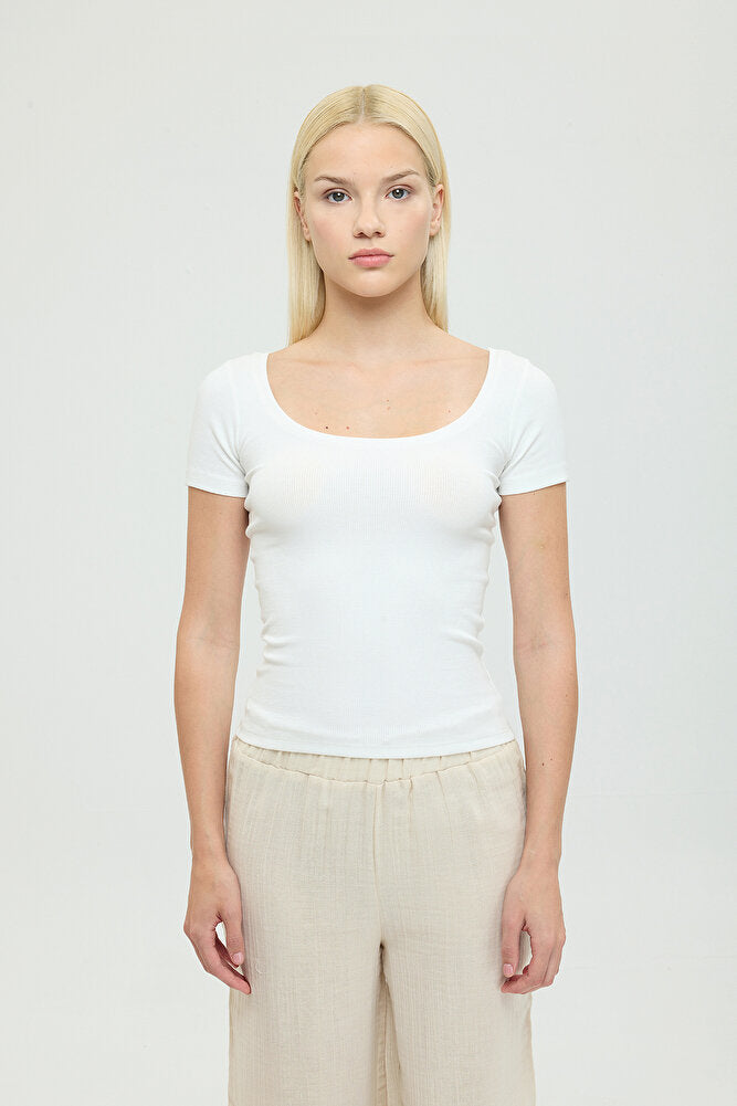 Soft Rib Oval Yaka Kısa Kol Bluz Ekru