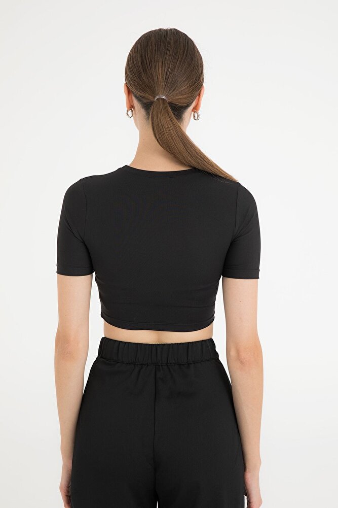 Soft Touch Yuvarlak Yaka Kısa Kol Crop Top Siyah