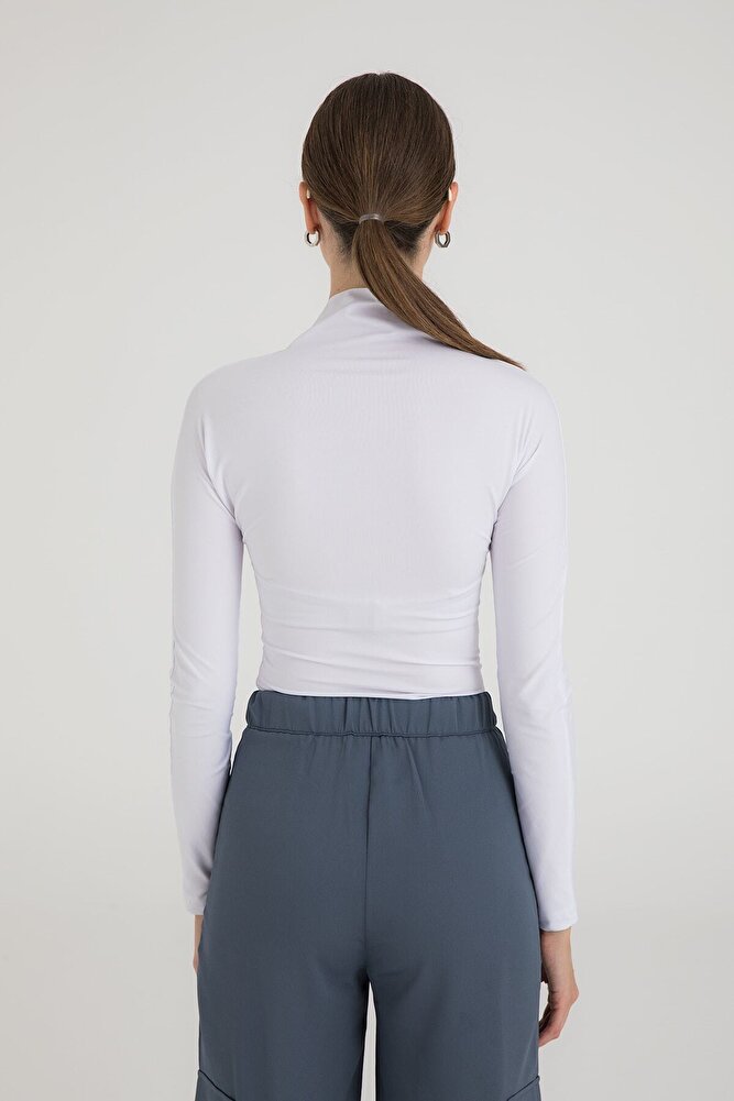 Soft Touch Yarım Boğazlı Bluz Beyaz