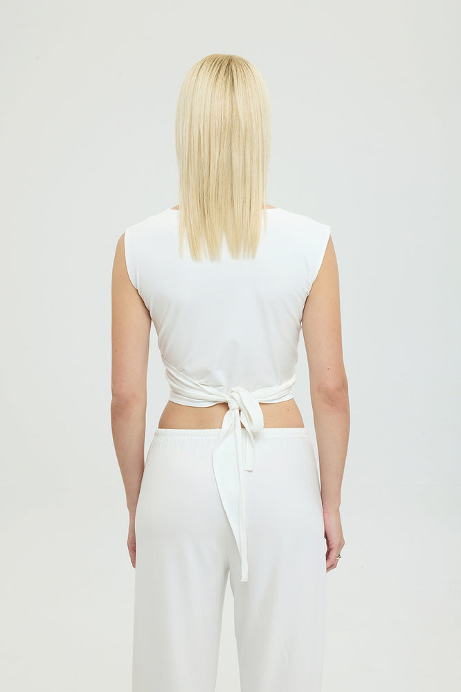 Ultra Soft Bağlamalı Kolsuz Bluz Ekru