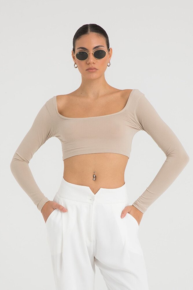 Soft Touch Oval Yaka Kısa Bluz Bej