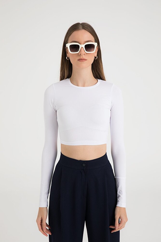 Soft Touch Yuvarlak Yaka Kısa Bluz Beyaz