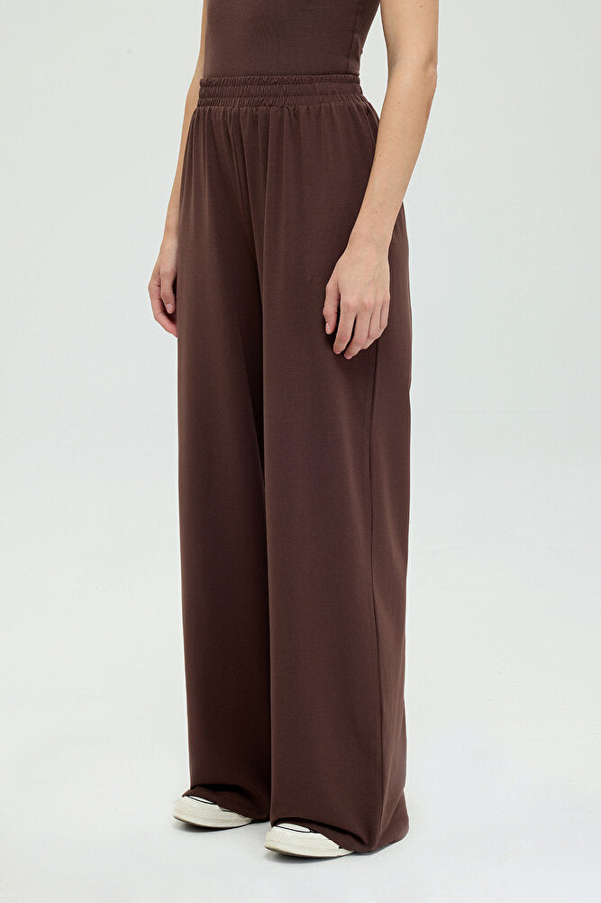 Ultra Soft Düz Kesim Bol Pantolon Kahverengi