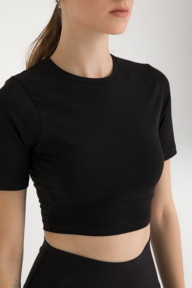 Cotton Yuvarlak Yaka Kısa Kol Crop Top Siyah