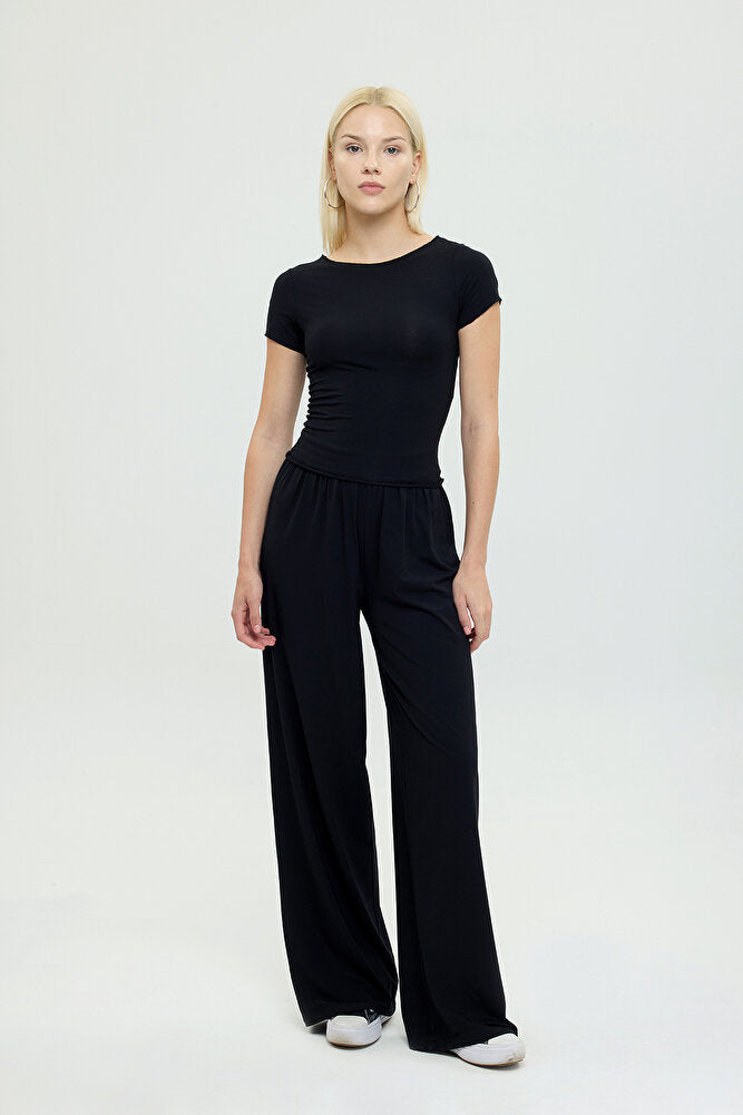 Ultra Soft Kayık Yaka Kısa Kol Bluz Siyah