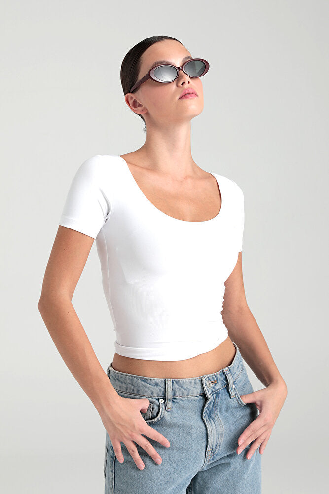 Soft Touch Oval Yaka Kısa Kol Bluz Beyaz
