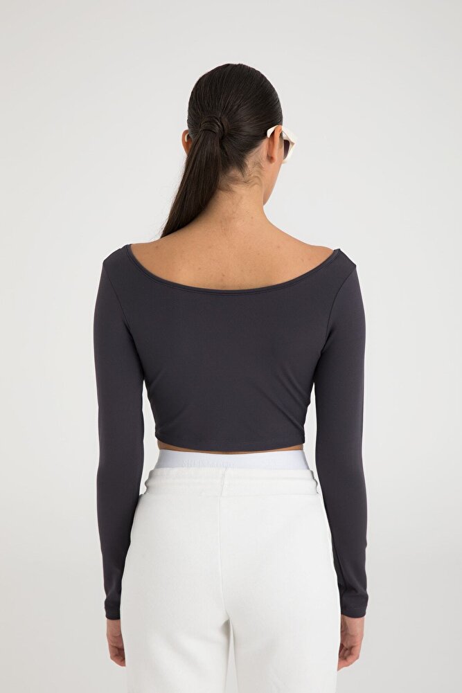 Soft Touch Oval Yaka Kısa Bluz Füme