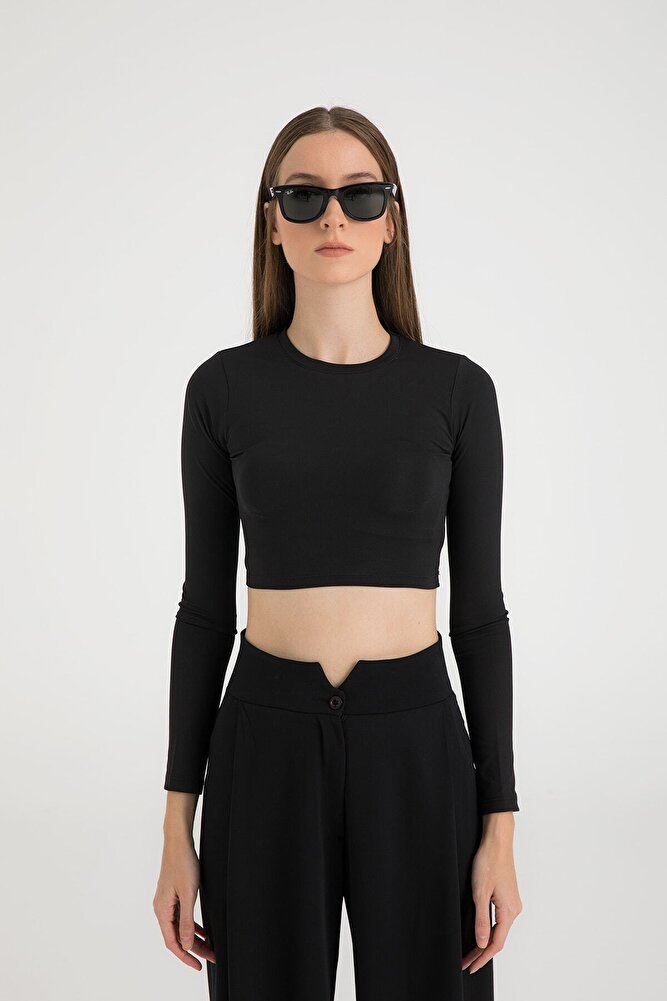 Soft Touch Yuvarlak Yaka Kısa Bluz Siyah