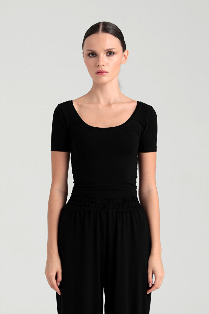 Ultra Soft Oval Yaka Kısa Kol Siyah