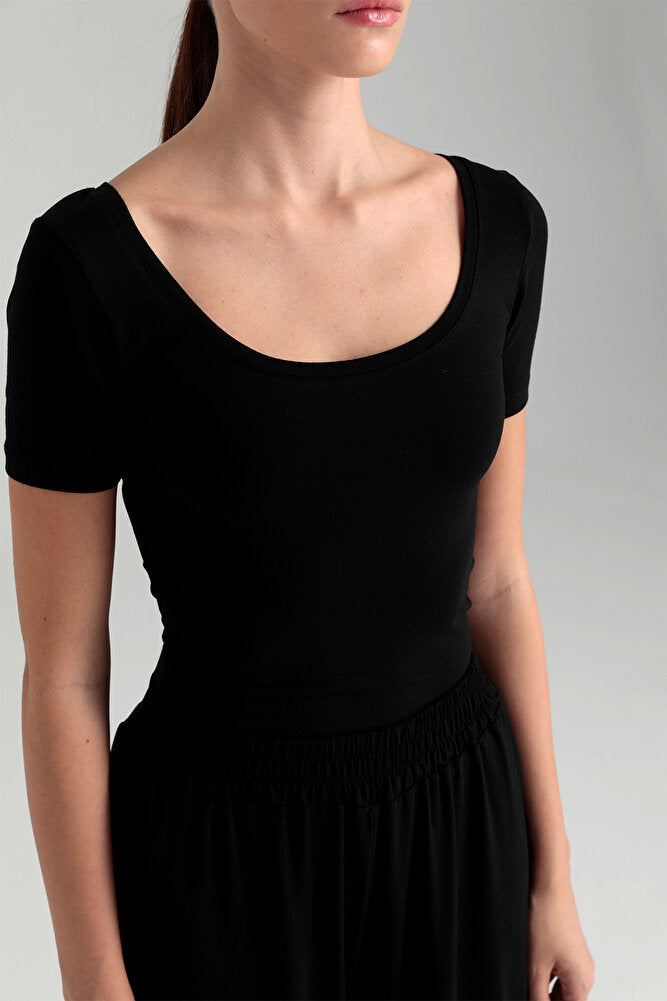 Ultra Soft Oval Yaka Kısa Kol Siyah