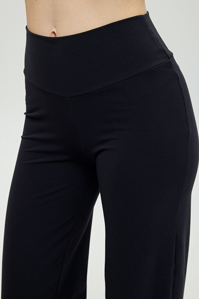 Comfort Yüksek Bel Düz Kesim Pantolon Siyah