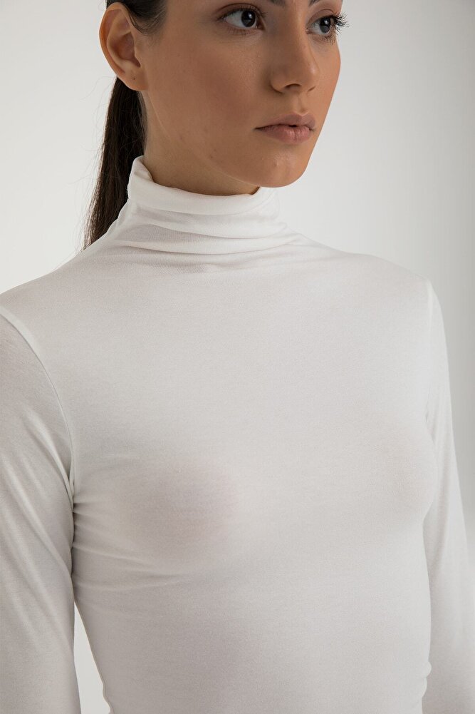 Ultra Soft Balıkçı Yaka Bluz Ekru